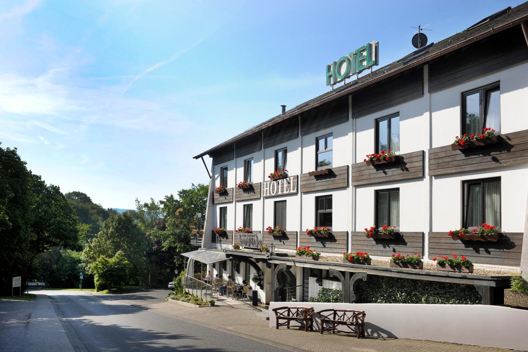 זימרן Hotel Bergschloesschen מראה חיצוני תמונה