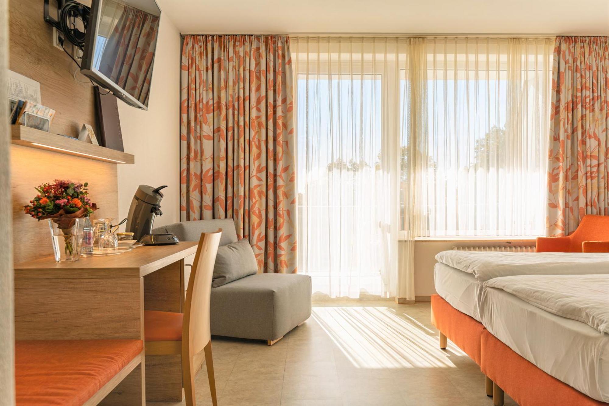 זימרן Hotel Bergschloesschen מראה חיצוני תמונה