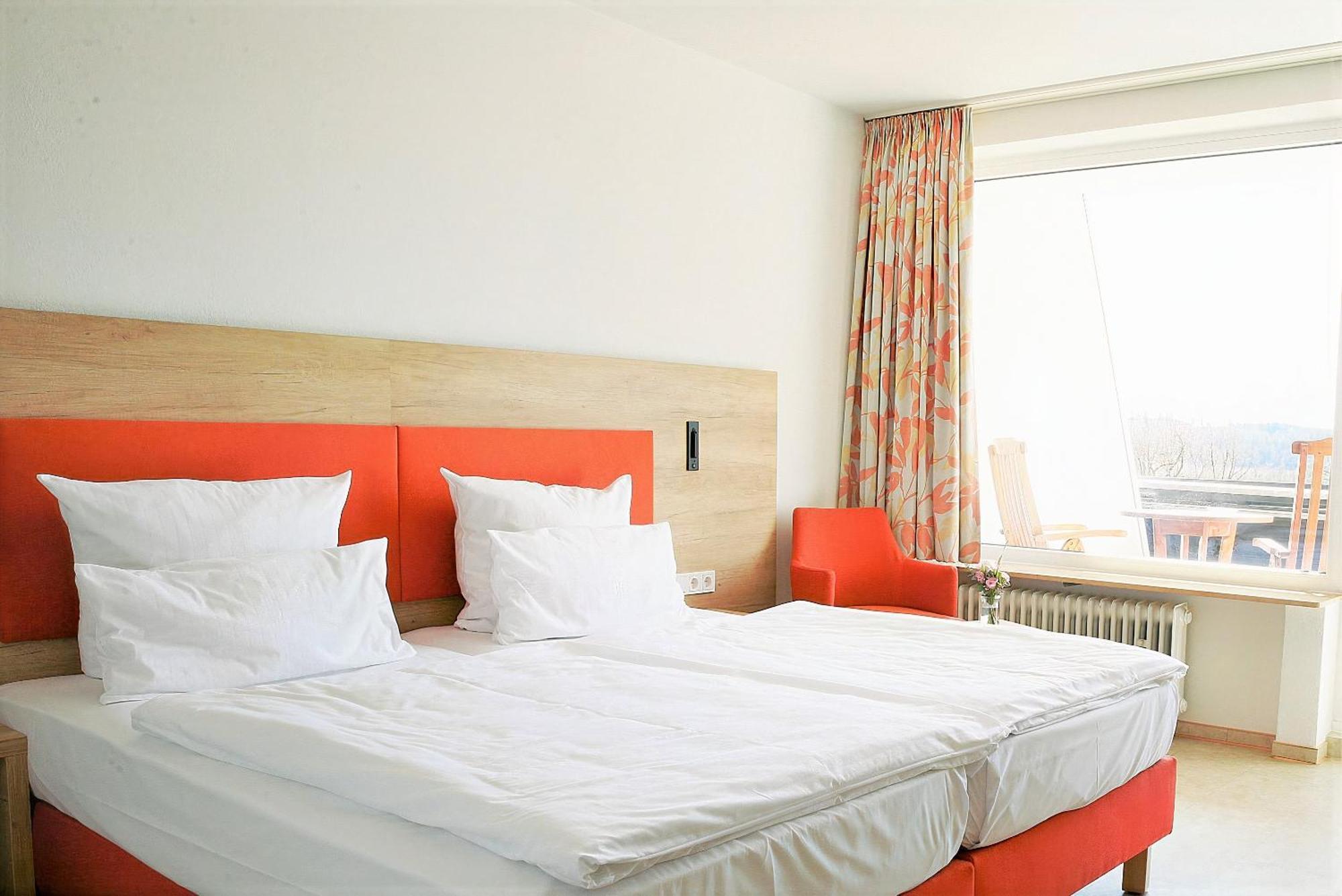 זימרן Hotel Bergschloesschen מראה חיצוני תמונה