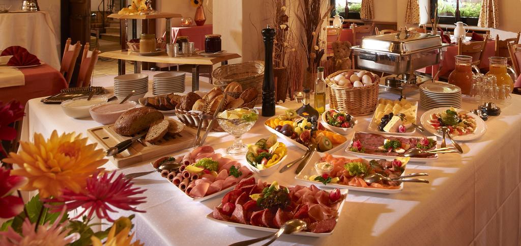 זימרן Hotel Bergschloesschen מראה חיצוני תמונה